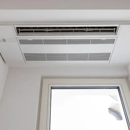 1000 Views Rooftop Duplex Hottub *