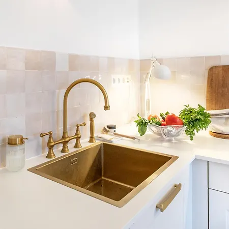 1000 Views Rooftop Duplex Hottub 卢布尔雅那