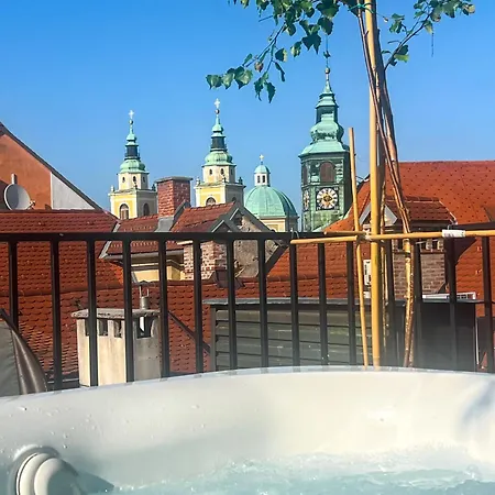 1000 Views Rooftop Duplex Hottub Apartamento Liubliana