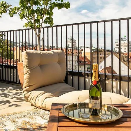 Apartamento 1000 Views Rooftop Duplex Hottub *